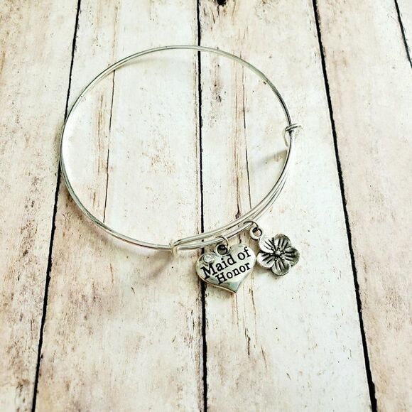 Maid of Honor Charm Bracelet, Wedding Jewelry - Picture 4 of 11